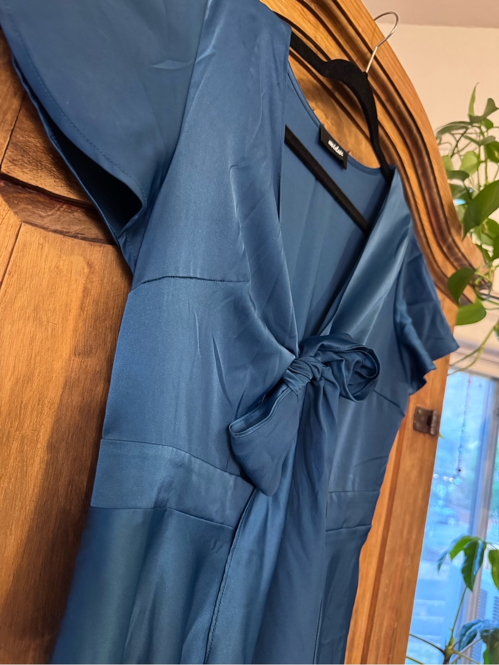 High-Low Tie-Front Dress - Picture 4 of 7